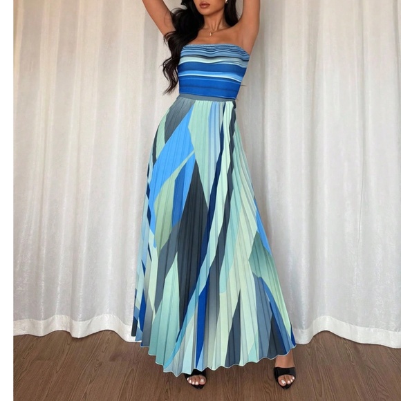 Boho Multicolor Strapless Pleated Stretchy Waist maxi Dress - Picture 7 of 8